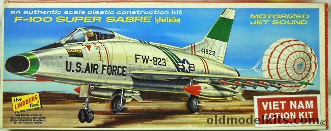 Lindberg 1/48 F-100 Super Sabre Motorized with Jet Sound, 309M-129 plastic model kit